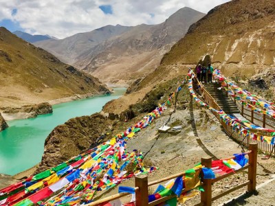 Lhasa to Kathmandu Mountain Bike Tour